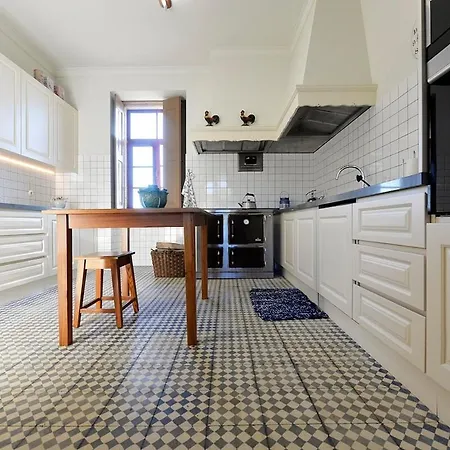 Villa 326 *